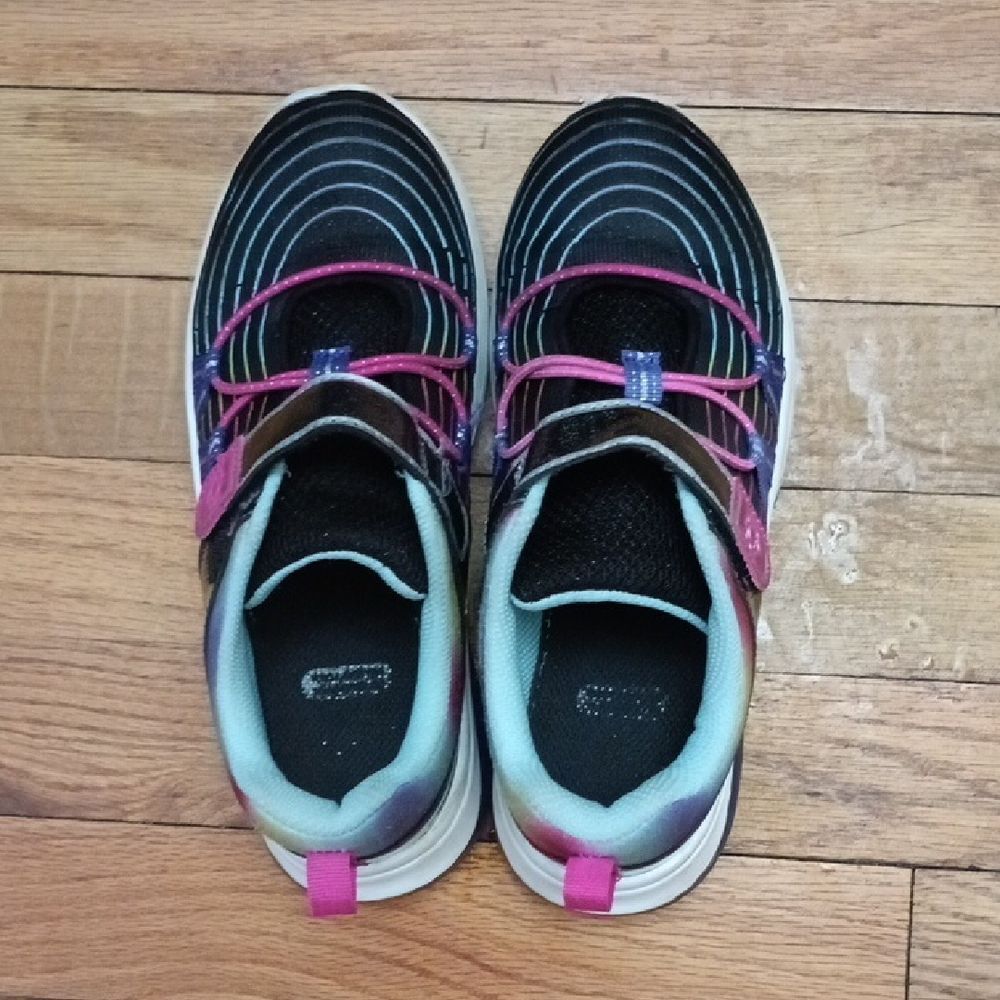 Athletic Works Kids Black Light up Sneakers sz 2